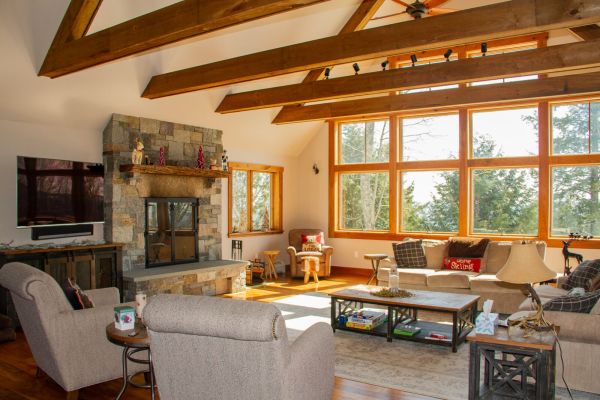 Mountainside 5-BR Ski-In/Out Okemo Retreat