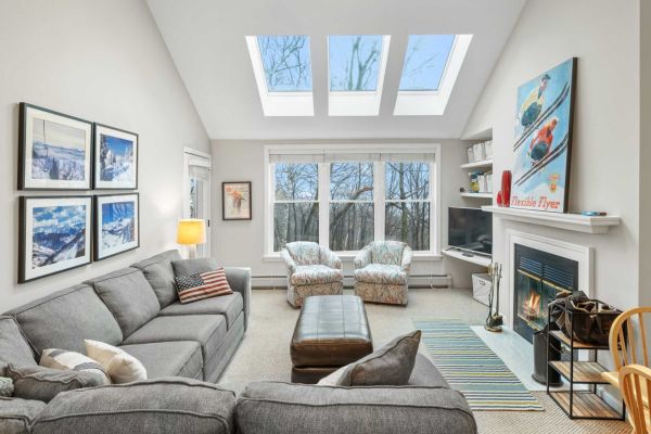 Okemo Ski-In/Out Family Retreat | Space for up to 10