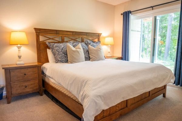 3BR Okemo Escape: Premier Condo Steps to Trail