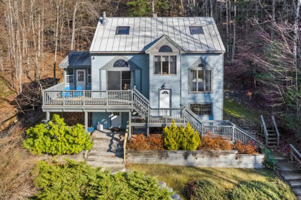 4 BR Home near Lake: 6 min to Okemo Mtn.