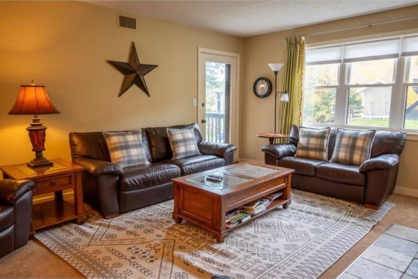 Family-Friendly Condo at Okemo w/ Fireplace